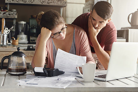 financial trouble 04-450x financial trouble 04-450x